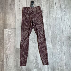 Nike One Luxe Leggings Womens XS Maroon All In Leopard Printed AT5763-291 NEW